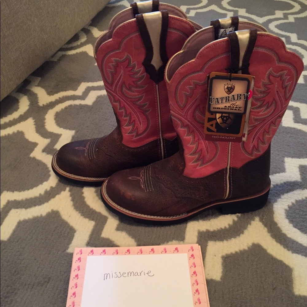 Artiat Fatbaby boots pink NWT 7.5
